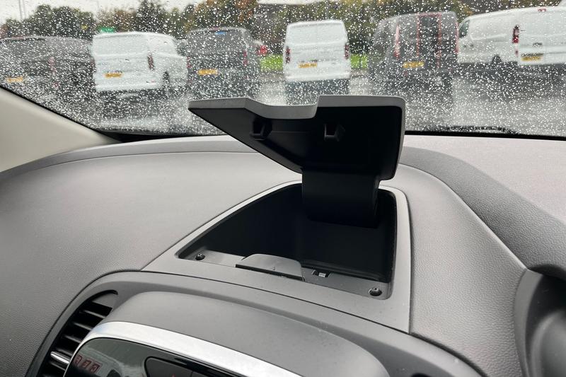 Used Renault Captur 2018 for sale - 76162111: Photo 40