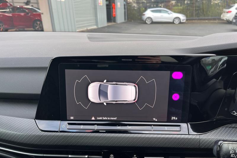 Used Volkswagen Golf 2022 for sale - 77036923: Photo 38