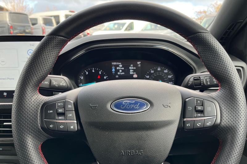 Used Ford Focus 2023 for sale - 76494614: Photo 12