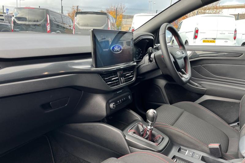 Used Ford Focus 2023 for sale - 76494614: Photo 18