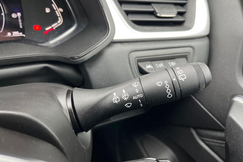 Used Renault Captur 2023 for sale - 77804496: Photo 15