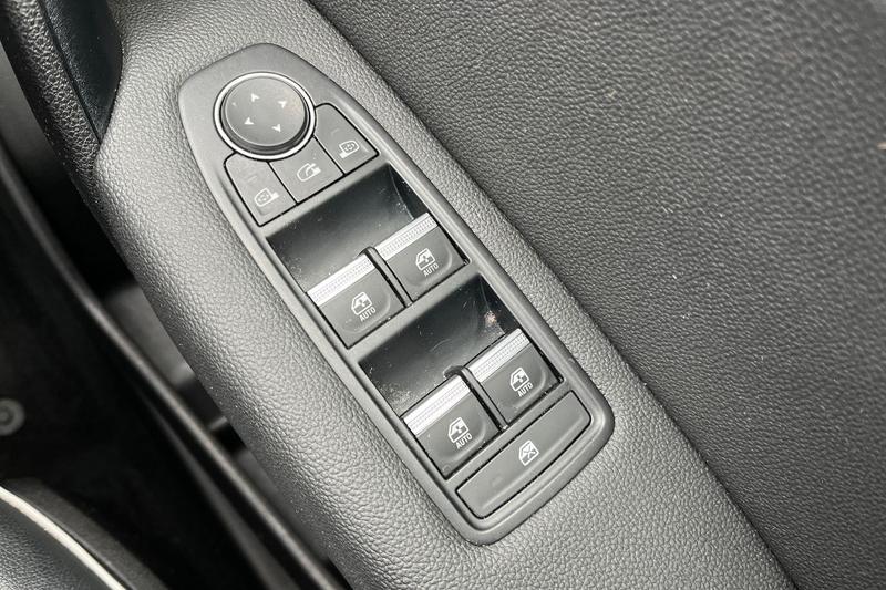 Used Renault Captur 2023 for sale - 77804496: Photo 16