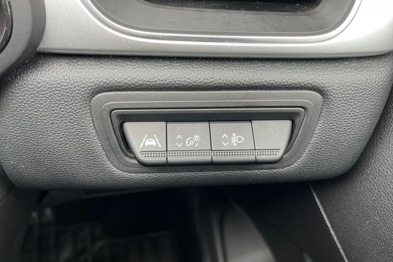 Used Renault Captur 2023 for sale - 77804496: Photo 28