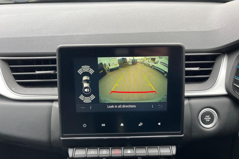 Used Renault Captur 2023 for sale - 77804496: Photo 38