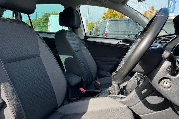 Used Volkswagen Tiguan 2018 for sale - 76104794: Photo 17