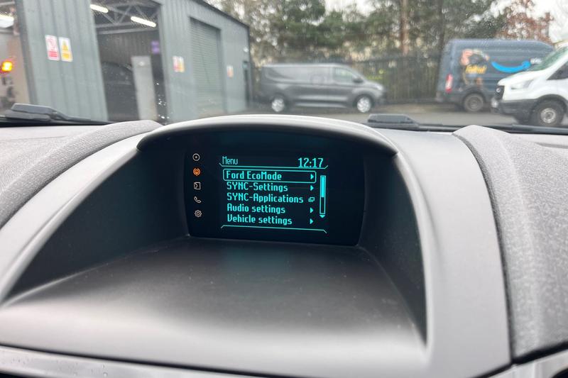 Used Ford Fiesta 2015 for sale - 77282634: Photo 32