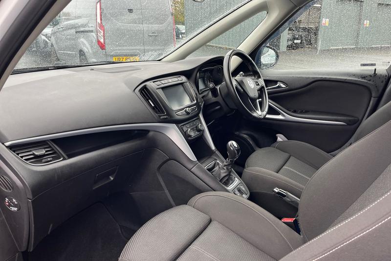 Used Vauxhall Zafira 2018 for sale - 76438480: Photo 18