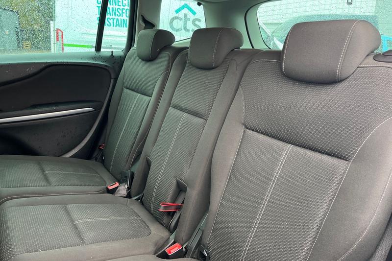 Used Vauxhall Zafira 2018 for sale - 76438480: Photo 20