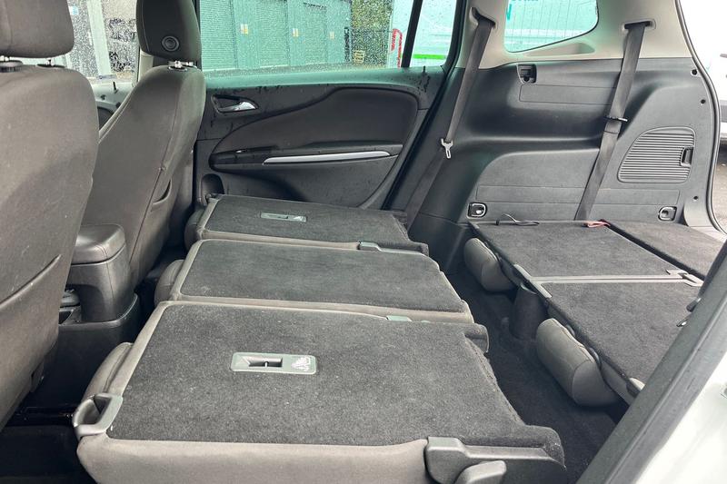 Used Vauxhall Zafira 2018 for sale - 76438480: Photo 32