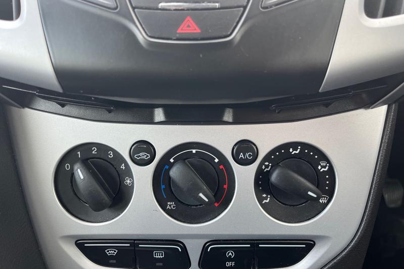 Used Ford Focus 2014 for sale - 78067549: Photo 34