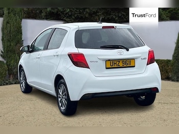 Used Toyota Yaris 2017 for sale - 75550063: Photo