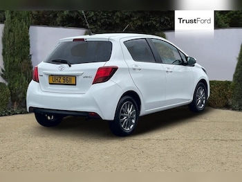 Used Toyota Yaris 2017 for sale - 75550063: Photo