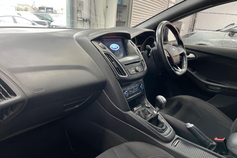 Used Ford Focus 2016 for sale - 77878219: Photo 18