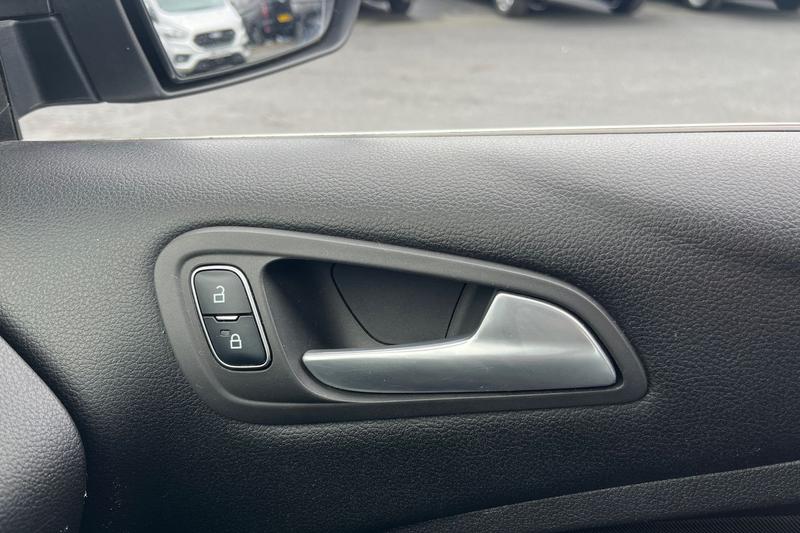 Used Ford Grand C-Max 2017 for sale - 78090529: Photo 40