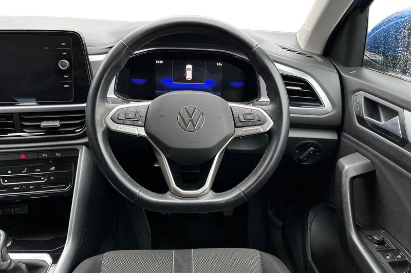 Used Volkswagen T-Roc 2022 for sale - 76730142: Photo 11