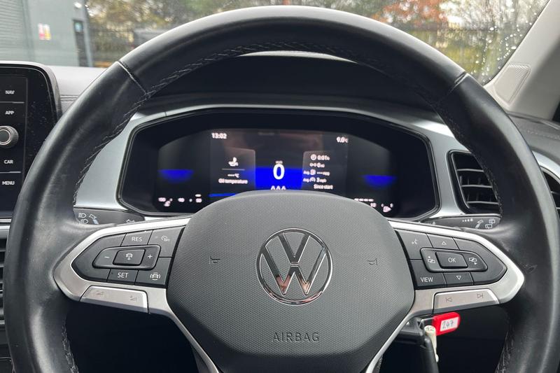 Used Volkswagen T-Roc 2022 for sale - 76730142: Photo 12