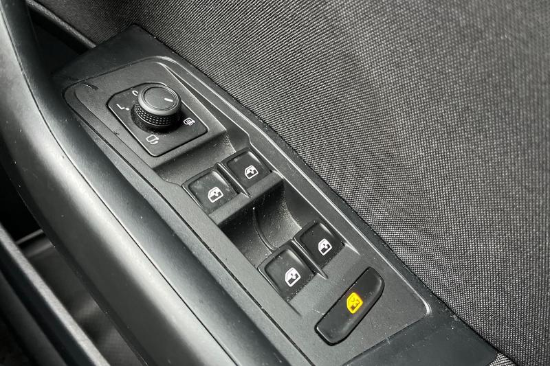 Used Volkswagen T-Roc 2022 for sale - 76730142: Photo 16