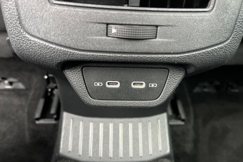 Used Volkswagen T-Roc 2022 for sale - 76730142: Photo 26