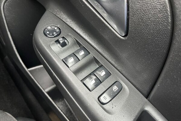 Used Vauxhall Corsa 2022 for sale - 76146697: Photo 16