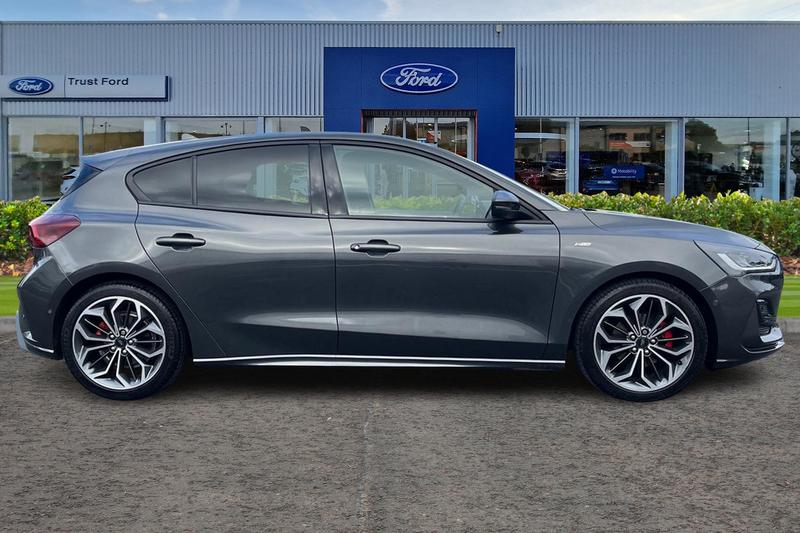 Used Ford Focus 2023 for sale - 76382081: Photo 3