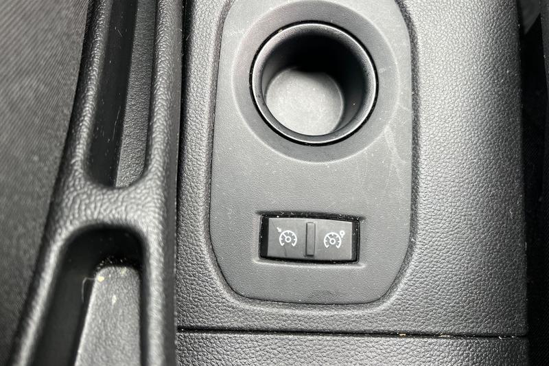 Vehicle 33