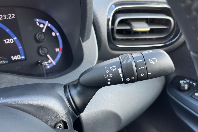 Used Toyota Yaris Cross 2022 for sale - 78067559: Photo 15