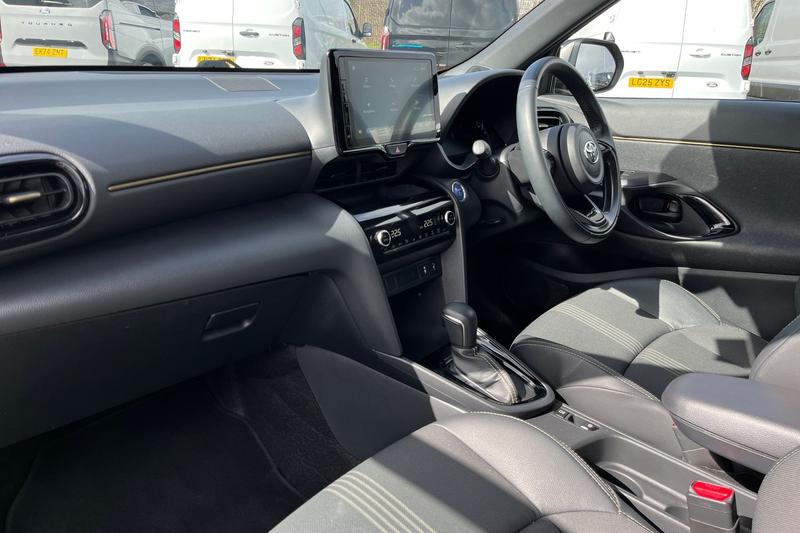 Used Toyota Yaris Cross 2022 for sale - 78067559: Photo 18