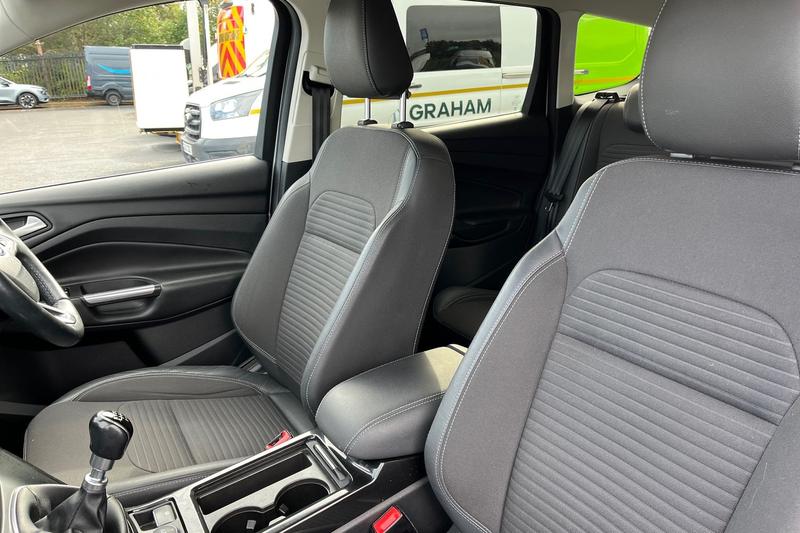 Used Ford Kuga 2017 for sale - 76400102: Photo 19