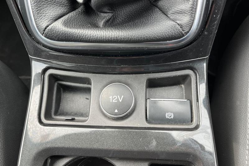 Used Ford Kuga 2017 for sale - 76400102: Photo 30