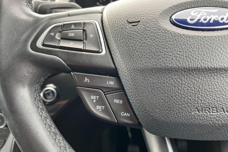 Used Ford Kuga 2017 for sale - 76400102: Photo 39