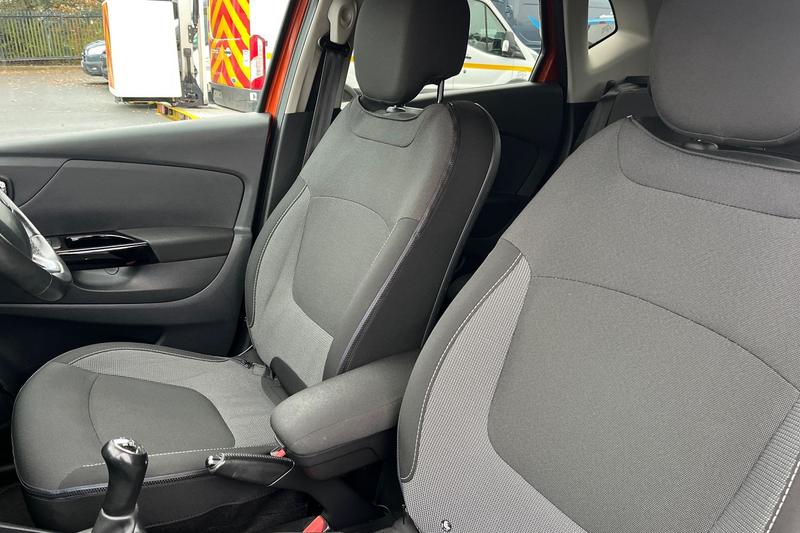 Used Renault Captur 2016 for sale - 76557406: Photo 19