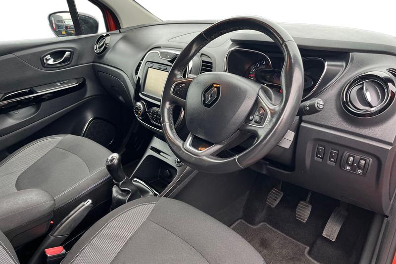 Used Renault Captur 2016 for sale - 76557406: Photo 9