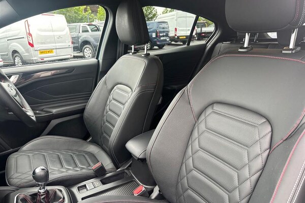 Used Ford Focus 2022 for sale - 76296782: Photo 19