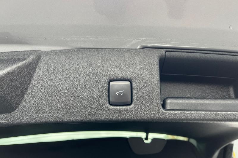 Used Ford Kuga 2024 for sale - 76458534: Photo 27