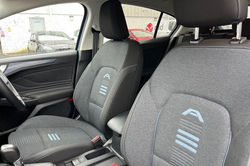 Used Ford Focus 2023 for sale - 78028635: Photo 19