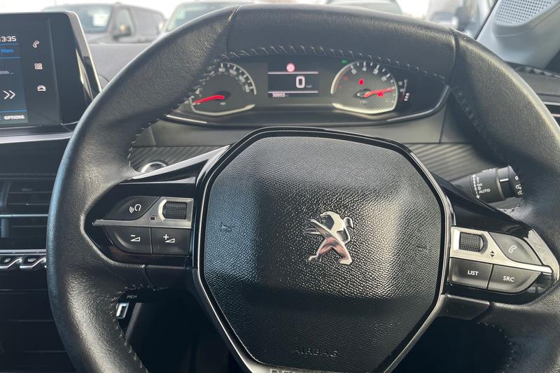 Used Peugeot 208 2022 for sale - 76830331: Photo 12