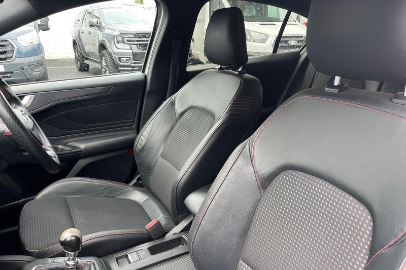 Used Ford Focus 2019 for sale - 76006210: Photo 19