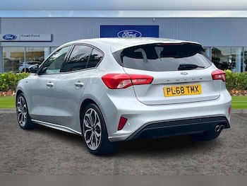 Used Ford Focus 2019 for sale - 76006210: Photo 2