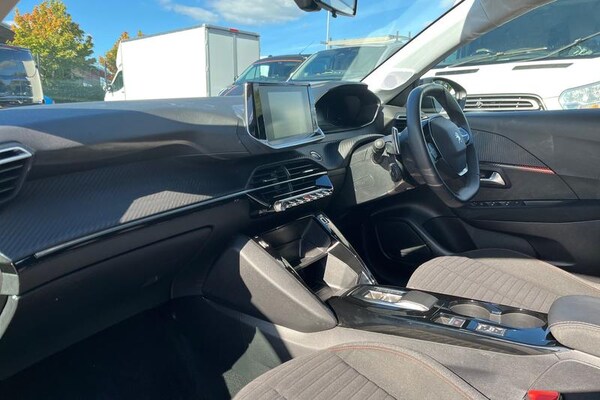 Used Peugeot 208 2023 for sale - 76046612: Photo 18