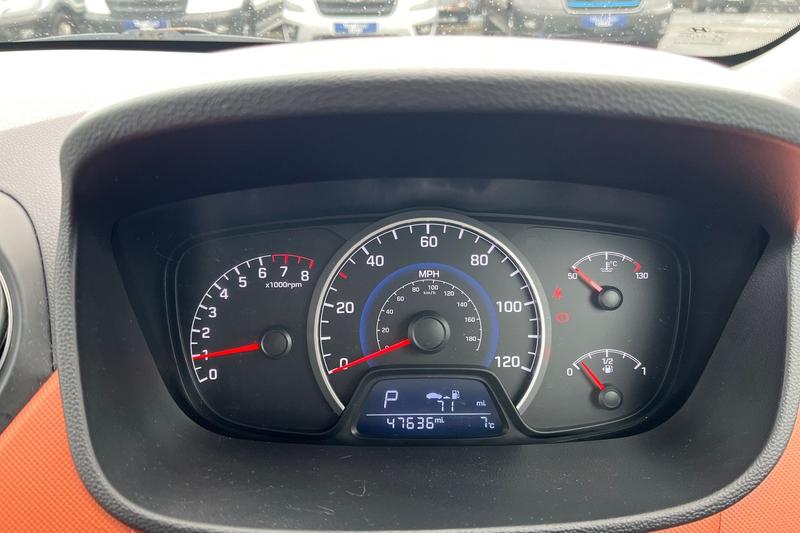 Used Hyundai i10 2015 for sale - 77910286: Photo 13