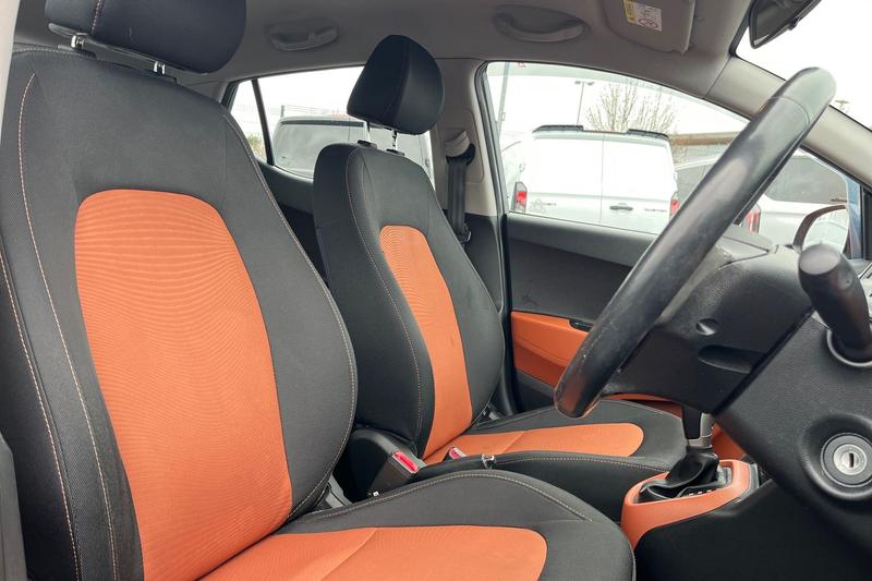 Used Hyundai i10 2015 for sale - 77910286: Photo 17