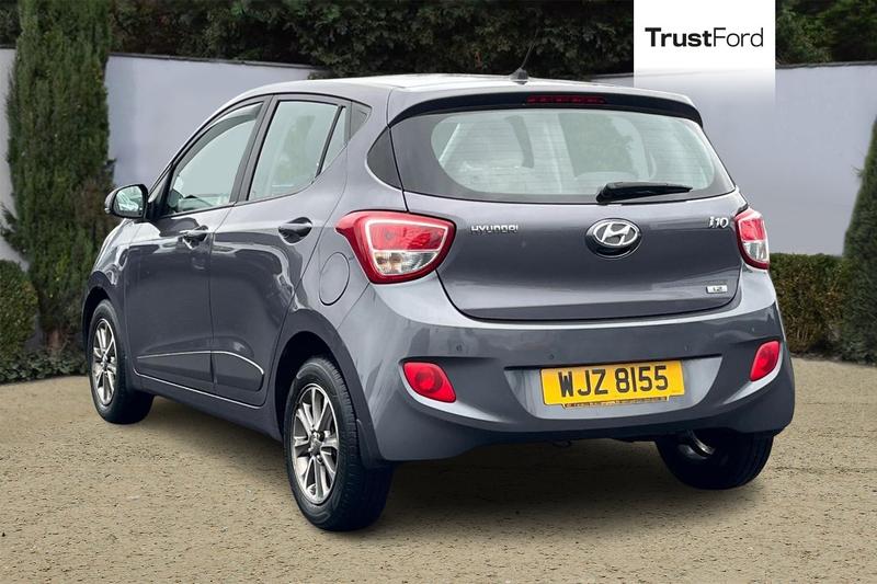 Used Hyundai i10 2015 for sale - 77910286: Photo 2