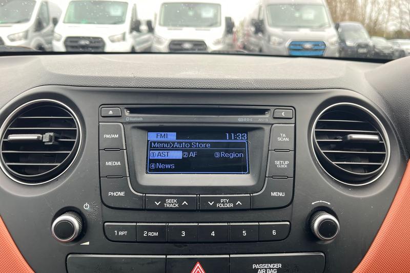 Used Hyundai i10 2015 for sale - 77910286: Photo 32