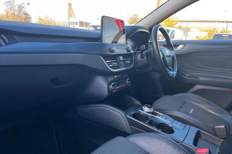 Used Ford Focus 2019 for sale - 76382078: Photo 18