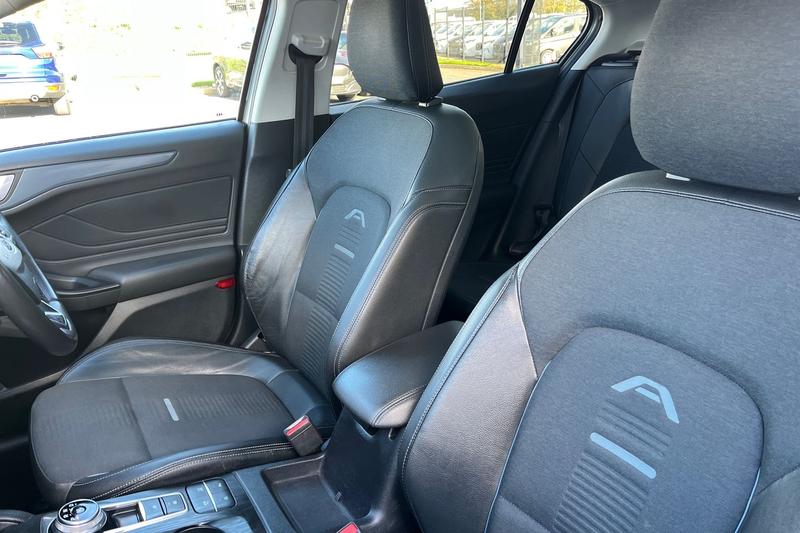 Used Ford Focus 2019 for sale - 76382078: Photo 19