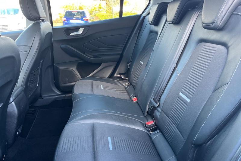 Used Ford Focus 2019 for sale - 76382078: Photo 20