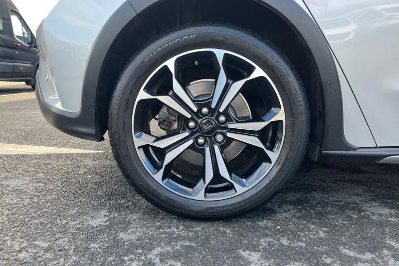 Used Ford Focus 2019 for sale - 76382078: Photo 8