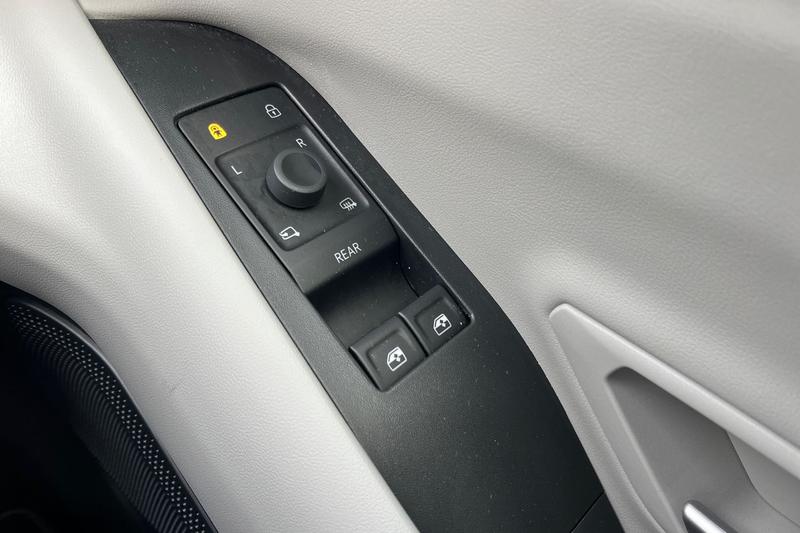 Used Ford Explorer 2025 for sale - 77718641: Photo 16