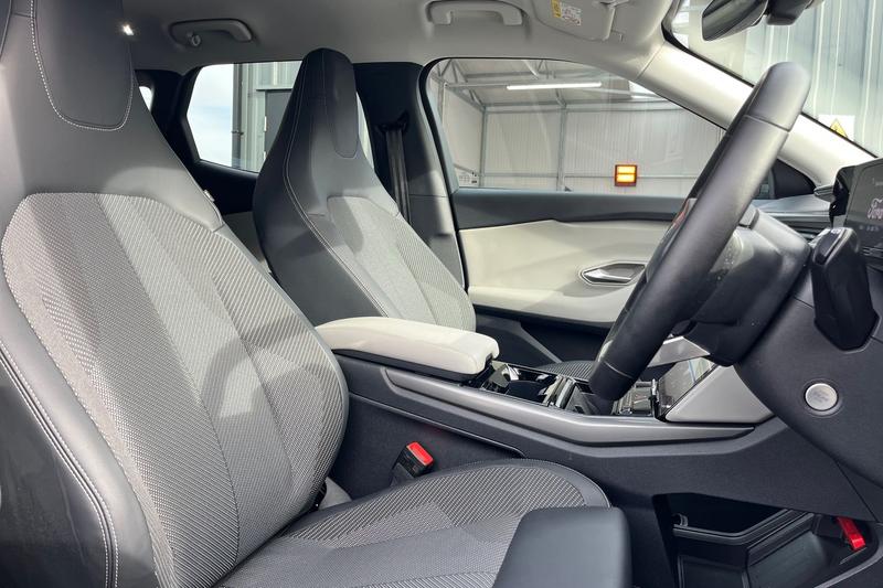 Used Ford Explorer 2025 for sale - 77718641: Photo 17