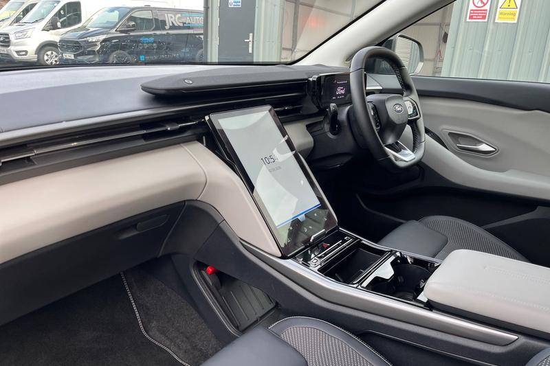 Used Ford Explorer 2025 for sale - 77718641: Photo 18